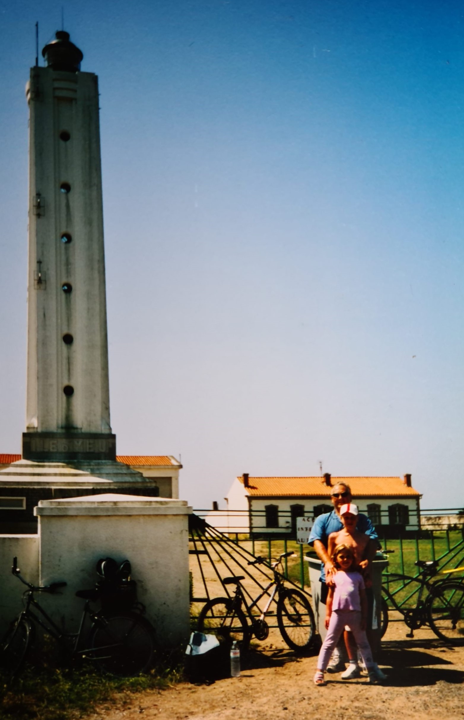 Bike-trip-to-lighthouse-in-Britanny3-scaled-2